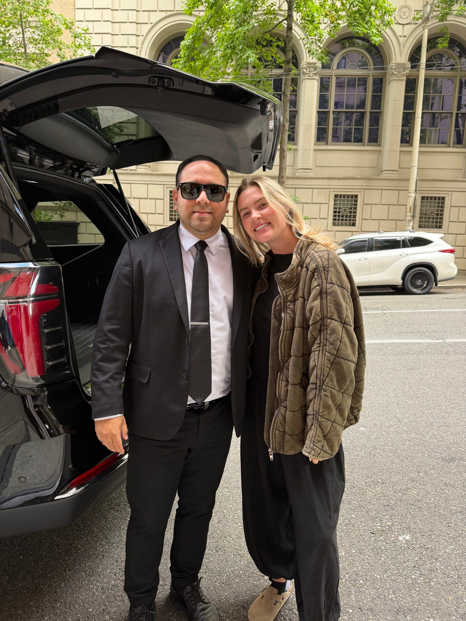 H Black Service Seattle chauffeur service