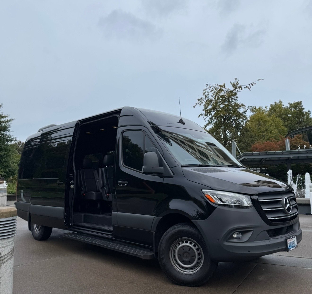 H Black Service Seattle chauffeur service